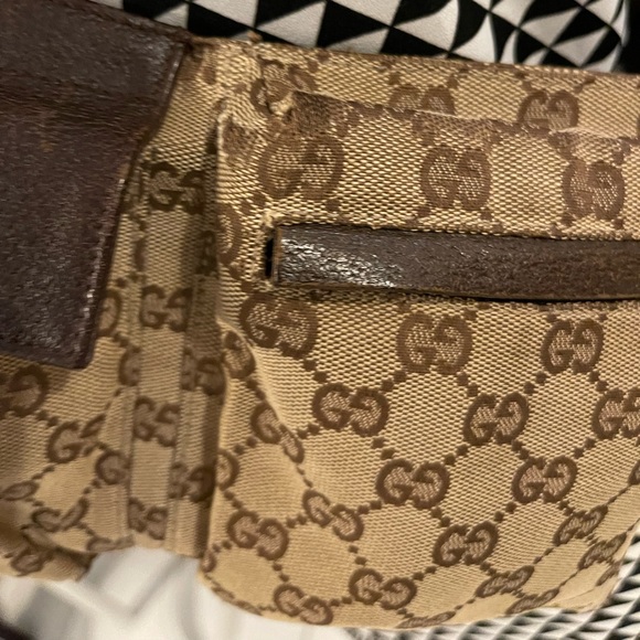 ❌❌SOLD❌❌AUTHENTIC GUCCI BELTBAG - Picture 11 of 12